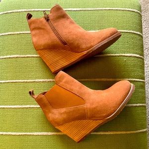 Brinda Suede pull on wedge bootie (new)